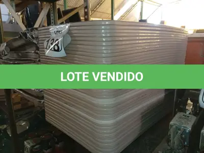 LOTE 138 - 01 LOTE COM DIVERSAS BANDEJAS, APROXIMADAMENTE 40. (NO ESTADO) ATENÇÃO! FAZER A VISITAÇÃO ANTES DE ARREMATAR, NÃO SABEMOS SE FUNCIONA. LEILÃO NÃO TEM GARANTIA E NEM DEVOLUÇÃO, SUJEITO A POSSÍVEIS AVARIAS VISÍVEIS/OCULTAS E/OU AUSÊNCIA DE COMPONENTES.