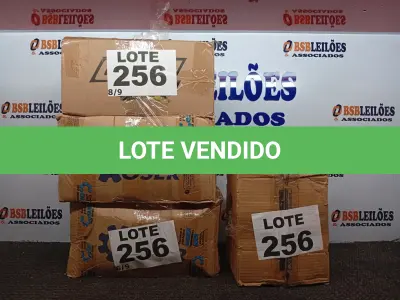LOTE 256 - 400 - LÂMPADAS FAROL H4 12VOLTS (NO ESTADO, NÃO SABEMOS SE FUNCIONA. LEILÃO NÃO TEM GARANTIA E NEM DEVOLUÇÃO, SUJEITO A POSSÍVEIS AVARIAS VISÍVEIS/OCULTAS E/OU AUSÊNCIA DE COMPONENTES)