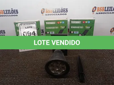 LOTE 094 - 03 ESPETOS JARDIM SOLAR SUNSHINE ES1 3W LED 6500K TASHIBRA NOVO. (NO ESTADO) (NO ESTADO) ATENÇÃO! FAZER A VISITAÇÃO ANTES DE ARREMATAR, NÃO SABEMOS SE FUNCIONA. LEILÃO NÃO TEM GARANTIA E NEM DEVOLUÇÃO, SUJEITO A POSSÍVEIS AVARIAS VISÍVEIS/OCULTAS E/OU AUSÊNCIA DE COMPONENTES.
