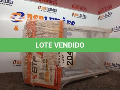 LOTE 204 - 01 BANCO ESCADA DE ALUMÍNIO MARCA BTF. (NO ESTADO) ATENÇÃO! FAZER A VISITAÇÃO ANTES DE ARREMATAR, NÃO SABEMOS SE FUNCIONA. LEILÃO NÃO TEM GARANTIA E NEM DEVOLUÇÃO, SUJEITO A POSSÍVEIS AVARIAS VISÍVEIS/OCULTAS E/OU AUSÊNCIA DE COMPONENTES.