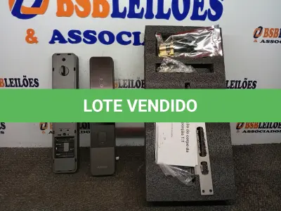 LOTE 311 - 01 - FECHADURA ELETRÔNICA TOUCH SCREEN AMVOX AFC 1000 (NO ESTADO, NÃO SABEMOS SE FUNCIONA. LEILÃO NÃO TEM GARANTIA E NEM DEVOLUÇÃO, SUJEITO A POSSÍVEIS AVARIAS VISÍVEIS/OCULTAS E/OU AUSÊNCIA DE COMPONENTES)