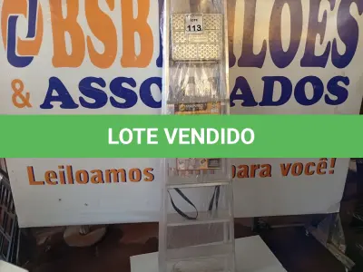LOTE 113 - 01 ESCADA ALUMINIO 06 DEGRAUS MAESTRO.  (NO ESTADO) ATENÇÃO! FAZER A VISITAÇÃO ANTES DE ARREMATAR, NÃO SABEMOS SE FUNCIONA. LEILÃO NÃO TEM GARANTIA E NEM DEVOLUÇÃO, SUJEITO A POSSÍVEIS AVARIAS VISÍVEIS/OCULTAS E/OU AUSÊNCIA DE COMPONENTES.
