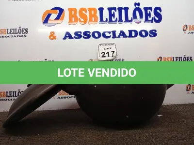 LOTE 217 - 01 PANELA DE BARRO. (NO ESTADO) ATENÇÃO! FAZER A VISITAÇÃO ANTES DE ARREMATAR, NÃO SABEMOS SE FUNCIONA. LEILÃO NÃO TEM GARANTIA E NEM DEVOLUÇÃO, SUJEITO A POSSÍVEIS AVARIAS VISÍVEIS/OCULTAS E/OU AUSÊNCIA DE COMPONENTES.