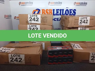 LOTE 242 - 400 - LÂMPADAS FAROL H4 12VOLTS (NO ESTADO, NÃO SABEMOS SE FUNCIONA. LEILÃO NÃO TEM GARANTIA E NEM DEVOLUÇÃO, SUJEITO A POSSÍVEIS AVARIAS VISÍVEIS/OCULTAS E/OU AUSÊNCIA DE COMPONENTES)