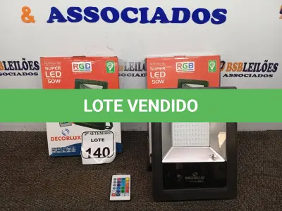 LOTE 140 - 02 REFLETORES DECORLED SUPERLED 220V 50W RGB PT – DECORLUX NOVO. (NO ESTADO) ATENÇÃO! FAZER A VISITAÇÃO ANTES DE ARREMATAR, NÃO SABEMOS SE FUNCIONA. LEILÃO NÃO TEM GARANTIA E NEM DEVOLUÇÃO, SUJEITO A POSSÍVEIS AVARIAS VISÍVEIS/OCULTAS E/OU AUSÊNCIA DE COMPONENTES.