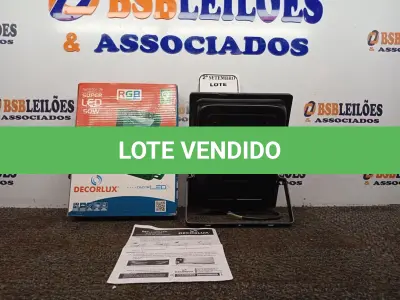 LOTE 173 - 01 REFLETOR DECORLED SUPERLED 220V 50W RGB PT – DECORLUX NOVO. (NO ESTADO) ATENÇÃO! FAZER A VISITAÇÃO ANTES DE ARREMATAR, NÃO SABEMOS SE FUNCIONA. LEILÃO NÃO TEM GARANTIA E NEM DEVOLUÇÃO, SUJEITO A POSSÍVEIS AVARIAS VISÍVEIS/OCULTAS E/OU AUSÊNCIA DE COMPONENTES.