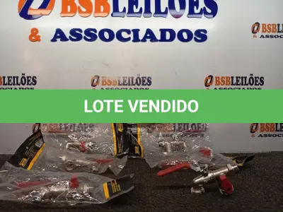 LOTE 507 - 06 TORNEIRAS ESF DUPLA TANQ/MAQ LAVAR ZINCO 1/2 X 3/4 FERTAK (NO ESTADO) ATENÇÃO! FAZER A VISITAÇÃO ANTES DE ARREMATAR, NÃO SABEMOS SE FUNCIONA. LEILÃO NÃO TEM GARANTIA E NEM DEVOLUÇÃO, SUJEITO A POSSÍVEIS AVARIAS VISÍVEIS/OCULTAS E/OU AUSÊNCIA DE COMPONENTES.