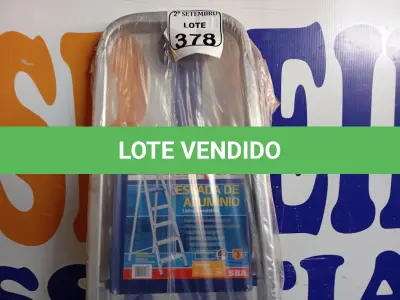 LOTE 378 - 01 ESCADA ALUMÍNIO 03 DEGRAUS PRIMA SBA.(NO ESTADO) ATENÇÃO! FAZER A VISITAÇÃO ANTES DE ARREMATAR, NÃO SABEMOS SE FUNCIONA. LEILÃO NÃO TEM GARANTIA E NEM DEVOLUÇÃO, SUJEITO A POSSÍVEIS AVARIAS VISÍVEIS/OCULTAS E/OU AUSÊNCIA DE COMPONENTES.