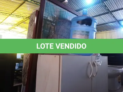 LOTE 458 - 01 CAMA DOBRÁVEL, 01 TÁBUA DE PASSAR, 03 QUADROS, 01 ARMÁRIO BAIXO 02 PORTAS E 01 GALÃO. (NO ESTADO) ATENÇÃO! FAZER A VISITAÇÃO ANTES DE ARREMATAR, NÃO SABEMOS SE FUNCIONA. LEILÃO NÃO TEM GARANTIA E NEM DEVOLUÇÃO, SUJEITO A POSSÍVEIS AVARIAS VISÍVEIS/OCULTAS E/OU AUSÊNCIA DE COMPONENTES.