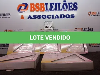 LOTE 432 - 05 LUMINÁRIAS DE LED QUADRADA DE SOBREPOR ELGIN. (NO ESTADO) ATENÇÃO! FAZER A VISITAÇÃO ANTES DE ARREMATAR, NÃO SABEMOS SE FUNCIONA. LEILÃO NÃO TEM GARANTIA E NEM DEVOLUÇÃO, SUJEITO A POSSÍVEIS AVARIAS VISÍVEIS/OCULTAS E/OU AUSÊNCIA DE COMPONENTES.