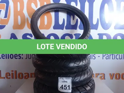 LOTE 451 - 05 PNEUS DE MOTO USADO, TAMANHOS DIVERSOS. (NO ESTADO) ATENÇÃO! FAZER A VISITAÇÃO ANTES DE ARREMATAR, NÃO SABEMOS SE FUNCIONA. LEILÃO NÃO TEM GARANTIA E NEM DEVOLUÇÃO, SUJEITO A POSSÍVEIS AVARIAS VISÍVEIS/OCULTAS E/OU AUSÊNCIA DE COMPONENTES.