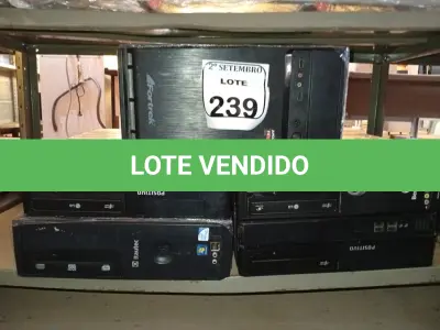 LOTE 239 - 05 GABINETES VAZIOS MARCAS E MODELOS DIVERSOS. (NO ESTADO) ATENÇÃO! FAZER A VISITAÇÃO ANTES DE ARREMATAR, NÃO SABEMOS SE FUNCIONA. LEILÃO NÃO TEM GARANTIA E NEM DEVOLUÇÃO, SUJEITO A POSSÍVEIS AVARIAS VISÍVEIS/OCULTAS E/OU AUSÊNCIA DE COMPONENTES.