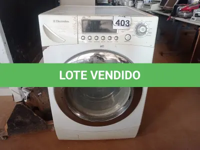 LOTE 403 - 01 MÁQUINA DE LAVAR ELECTROLUX PARA A RETIRADA DE PEÇAS. (NO ESTADO) ATENÇÃO! FAZER A VISITAÇÃO ANTES DE ARREMATAR, NÃO SABEMOS SE FUNCIONA. LEILÃO NÃO TEM GARANTIA E NEM DEVOLUÇÃO, SUJEITO A POSSÍVEIS AVARIAS VISÍVEIS/OCULTAS E/OU AUSÊNCIA DE COMPONENTES.