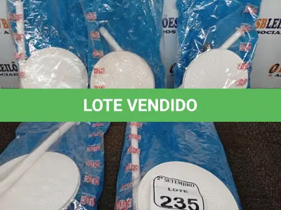 LOTE 235 - 03 CHUVEIROS C/BRAÇO 8" DE 1/2" PVC BR HERC. (NO ESTADO) ATENÇÃO! FAZER A VISITAÇÃO ANTES DE ARREMATAR, NÃO SABEMOS SE FUNCIONA. LEILÃO NÃO TEM GARANTIA E NEM DEVOLUÇÃO, SUJEITO A POSSÍVEIS AVARIAS VISÍVEIS/OCULTAS E/OU AUSÊNCIA DE COMPONENTES.