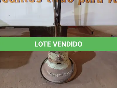 LOTE 253 - 01 ENCERADEIRA INDUSTRIAL MARCA BANDEIRANTE. (NO ESTADO) ATENÇÃO! FAZER A VISITAÇÃO ANTES DE ARREMATAR, NÃO SABEMOS SE FUNCIONA. LEILÃO NÃO TEM GARANTIA E NEM DEVOLUÇÃO, SUJEITO A POSSÍVEIS AVARIAS VISÍVEIS/OCULTAS E/OU AUSÊNCIA DE COMPONENTES.