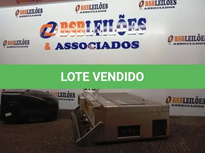 LOTE 375 - 01 TV/RÁDIO PRECISION E 01 TV/RÁDIO/CASSETE BAKOSONIC. (NO ESTADO) ATENÇÃO! FAZER A VISITAÇÃO ANTES DE ARREMATAR, NÃO SABEMOS SE FUNCIONA. LEILÃO NÃO TEM GARANTIA E NEM DEVOLUÇÃO, SUJEITO A POSSÍVEIS AVARIAS VISÍVEIS/OCULTAS E/OU AUSÊNCIA DE COMPONENTES.