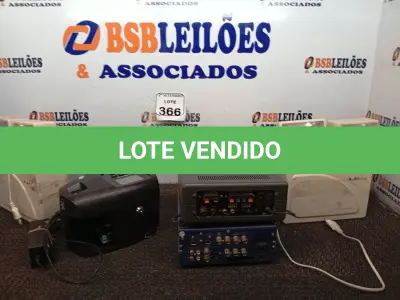 LOTE 366 - 02 LUMINÁRIAS DE EMERGÊNCIAS, 01 DATA VÍDEO, 01 RECEIVER E 01 SUCATA DE RELÓGIO DE PONTO. (NO ESTADO) ATENÇÃO! FAZER A VISITAÇÃO ANTES DE ARREMATAR, NÃO SABEMOS SE FUNCIONA. LEILÃO NÃO TEM GARANTIA E NEM DEVOLUÇÃO, SUJEITO A POSSÍVEIS AVARIAS VISÍVEIS/OCULTAS E/OU AUSÊNCIA DE COMPONENTES.