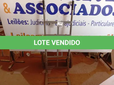 LOTE 331 - 01 CARRINHO DE MÃO PARA CARGAS 180KG TRAMONTINA. (NO ESTADO) ATENÇÃO! FAZER A VISITAÇÃO ANTES DE ARREMATAR, NÃO SABEMOS SE FUNCIONA. LEILÃO NÃO TEM GARANTIA E NEM DEVOLUÇÃO, SUJEITO A POSSÍVEIS AVARIAS VISÍVEIS/OCULTAS E/OU AUSÊNCIA DE COMPONENTES.