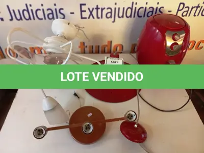 LOTE 502 - 01 AIR FRYER, 01 LUMINÁRIA E 01 VENTILADOR DE TETO. (NO ESTADO) ATENÇÃO! FAZER A VISITAÇÃO ANTES DE ARREMATAR, NÃO SABEMOS SE FUNCIONA. LEILÃO NÃO TEM GARANTIA E NEM DEVOLUÇÃO, SUJEITO A POSSÍVEIS AVARIAS VISÍVEIS/OCULTAS E/OU AUSÊNCIA DE COMPONENTES.
