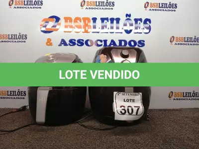 LOTE 307 - 02 AIR FRYES MARCAS E MODELOS DIVERSOS. (NO ESTADO) ATENÇÃO! FAZER A VISITAÇÃO ANTES DE ARREMATAR, NÃO SABEMOS SE FUNCIONA. LEILÃO NÃO TEM GARANTIA E NEM DEVOLUÇÃO, SUJEITO A POSSÍVEIS AVARIAS VISÍVEIS/OCULTAS E/OU AUSÊNCIA DE COMPONENTES.