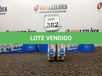LOTE 382 - 02 CAIXAS DE MINI DISJUNTORES DECORLUX MODELO DZ47-63, CONTÉM 12 UNIDADES EM CADA CAIXA. (NO ESTADO) ATENÇÃO! FAZER A VISITAÇÃO ANTES DE ARREMATAR, NÃO SABEMOS SE FUNCIONA. LEILÃO NÃO TEM GARANTIA E NEM DEVOLUÇÃO, SUJEITO A POSSÍVEIS AVARIAS VISÍVEIS/OCULTAS E/OU AUSÊNCIA DE COMPONENTES.