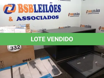 LOTE 332 - 01 RACK 5U DE PAREDE MARCA ÔNIX E 01 CAIXA COM GRANDE QUANTIDADE DE ADAPTADORES VGA. (NO ESTADO) ATENÇÃO! FAZER A VISITAÇÃO ANTES DE ARREMATAR, NÃO SABEMOS SE FUNCIONA. LEILÃO NÃO TEM GARANTIA E NEM DEVOLUÇÃO, SUJEITO A POSSÍVEIS AVARIAS VISÍVEIS/OCULTAS E/OU AUSÊNCIA DE COMPONENTES.