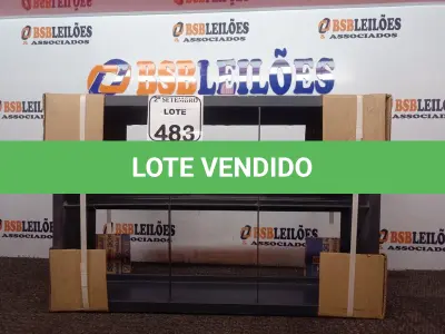 LOTE 483 - 01 JANELA BASCULANTE TRAD 060X040 QUAD REQ12 -HAIALA NOVO. (NO ESTADO) ATENÇÃO! FAZER A VISITAÇÃO ANTES DE ARREMATAR, NÃO SABEMOS SE FUNCIONA. LEILÃO NÃO TEM GARANTIA E NEM DEVOLUÇÃO, SUJEITO A POSSÍVEIS AVARIAS VISÍVEIS/OCULTAS E/OU AUSÊNCIA DE COMPONENTES.