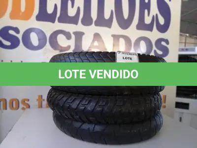 LOTE 503 - 04 PNEUS DE MOTO USADOS DE NUMERAÇÕES DIVERSAS. (NO ESTADO) ATENÇÃO! FAZER A VISITAÇÃO ANTES DE ARREMATAR, NÃO SABEMOS SE FUNCIONA. LEILÃO NÃO TEM GARANTIA E NEM DEVOLUÇÃO, SUJEITO A POSSÍVEIS AVARIAS VISÍVEIS/OCULTAS E/OU AUSÊNCIA DE COMPONENTES.