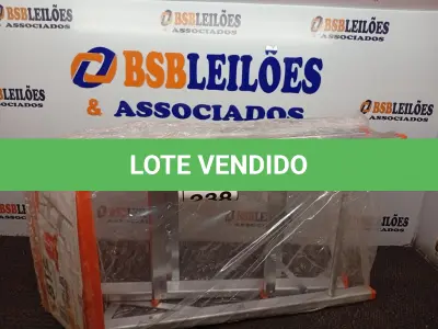 LOTE 238 - 01 BANCO ESCADA DE ALUMÍNIO MARCA BTF. (NO ESTADO) ATENÇÃO! FAZER A VISITAÇÃO ANTES DE ARREMATAR, NÃO SABEMOS SE FUNCIONA. LEILÃO NÃO TEM GARANTIA E NEM DEVOLUÇÃO, SUJEITO A POSSÍVEIS AVARIAS VISÍVEIS/OCULTAS E/OU AUSÊNCIA DE COMPONENTES.