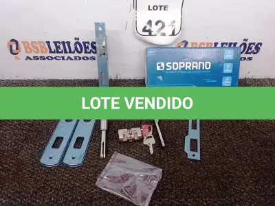 LOTE 421 - 02 FECHADURAS POPLINE ALAVANCA CR SOPRANO (NO ESTADO) ATENÇÃO! FAZER A VISITAÇÃO ANTES DE ARREMATAR, NÃO SABEMOS SE FUNCIONA. LEILÃO NÃO TEM GARANTIA E NEM DEVOLUÇÃO, SUJEITO A POSSÍVEIS AVARIAS VISÍVEIS/OCULTAS E/OU AUSÊNCIA DE COMPONENTES.