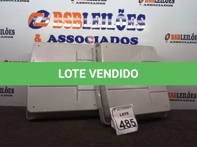 LOTE 485 - 02 ARMÁRIOS PLAST EMB 34X37X10CM CINZA HERC. (NO ESTADO) ATENÇÃO! FAZER A VISITAÇÃO ANTES DE ARREMATAR, NÃO SABEMOS SE FUNCIONA. LEILÃO NÃO TEM GARANTIA E NEM DEVOLUÇÃO, SUJEITO A POSSÍVEIS AVARIAS VISÍVEIS/OCULTAS E/OU AUSÊNCIA DE COMPONENTES.