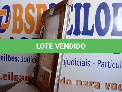 LOTE 444 - 01 JANELA MAXIM-AR PLENNA HORI 098X050 S/G BRANCO  HAIALA NOVO. (NO ESTADO) ATENÇÃO! FAZER A VISITAÇÃO ANTES DE ARREMATAR, NÃO SABEMOS SE FUNCIONA. LEILÃO NÃO TEM GARANTIA E NEM DEVOLUÇÃO, SUJEITO A POSSÍVEIS AVARIAS VISÍVEIS/OCULTAS E/OU AUSÊNCIA DE COMPONENTES.