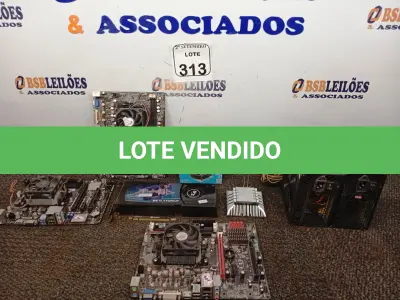LOTE 313 - 01 PLACA DE VÍDEO, 03 PLACAS MÃES, 02 FONTES E 01COOLER. (NO ESTADO) ATENÇÃO! FAZER A VISITAÇÃO ANTES DE ARREMATAR, NÃO SABEMOS SE FUNCIONA. LEILÃO NÃO TEM GARANTIA E NEM DEVOLUÇÃO, SUJEITO A POSSÍVEIS AVARIAS VISÍVEIS/OCULTAS E/OU AUSÊNCIA DE COMPONENTES.