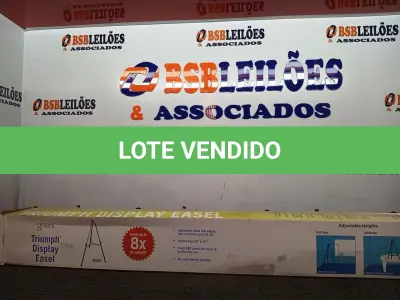 LOTE 538 - 01 TRIPÉ PARA SEGURAR MESA DE PROJEÇÃO. (NO ESTADO) ATENÇÃO! FAZER A VISITAÇÃO ANTES DE ARREMATAR, NÃO SABEMOS SE FUNCIONA. LEILÃO NÃO TEM GARANTIA E NEM DEVOLUÇÃO, SUJEITO A POSSÍVEIS AVARIAS VISÍVEIS/OCULTAS E/OU AUSÊNCIA DE COMPONENTES.