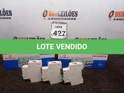 LOTE 427 - 02 CAIXAS DE MINI DISJUNTORES DECORLUX MODELO DZ47-63, CONTÉM 12 UNIDADES EM CADA CAIXA. (NO ESTADO) ATENÇÃO! FAZER A VISITAÇÃO ANTES DE ARREMATAR, NÃO SABEMOS SE FUNCIONA. LEILÃO NÃO TEM GARANTIA E NEM DEVOLUÇÃO, SUJEITO A POSSÍVEIS AVARIAS VISÍVEIS/OCULTAS E/OU AUSÊNCIA DE COMPONENTES.