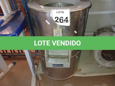LOTE 264 - 01 DESCASCADOR DE BATATAS ELÉTRICO. (NO ESTADO) ATENÇÃO! FAZER A VISITAÇÃO ANTES DE ARREMATAR, NÃO SABEMOS SE FUNCIONA. LEILÃO NÃO TEM GARANTIA E NEM DEVOLUÇÃO, SUJEITO A POSSÍVEIS AVARIAS VISÍVEIS/OCULTAS E/OU AUSÊNCIA DE COMPONENTES.