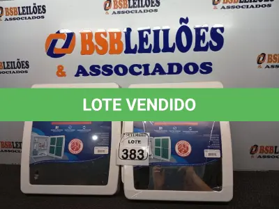 LOTE 383 - 02 ARMÁRIOS PLAST EMB 34X37X10CM BRANCO HERC. (NO ESTADO) ATENÇÃO! FAZER A VISITAÇÃO ANTES DE ARREMATAR, NÃO SABEMOS SE FUNCIONA. LEILÃO NÃO TEM GARANTIA E NEM DEVOLUÇÃO, SUJEITO A POSSÍVEIS AVARIAS VISÍVEIS/OCULTAS E/OU AUSÊNCIA DE COMPONENTES.