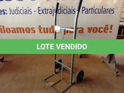 LOTE 273 - 01 CARRINHO DE MAO PARA CARGAS 180KG TRAMONTINA. (NO ESTADO) ATENÇÃO! FAZER A VISITAÇÃO ANTES DE ARREMATAR, NÃO SABEMOS SE FUNCIONA. LEILÃO NÃO TEM GARANTIA E NEM DEVOLUÇÃO, SUJEITO A POSSÍVEIS AVARIAS VISÍVEIS/OCULTAS E/OU AUSÊNCIA DE COMPONENTES.