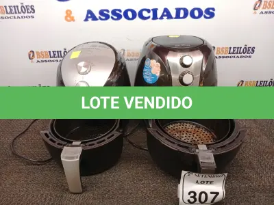 LOTE 307 - 02 AIR FRYES MARCAS E MODELOS DIVERSOS. (NO ESTADO) ATENÇÃO! FAZER A VISITAÇÃO ANTES DE ARREMATAR, NÃO SABEMOS SE FUNCIONA. LEILÃO NÃO TEM GARANTIA E NEM DEVOLUÇÃO, SUJEITO A POSSÍVEIS AVARIAS VISÍVEIS/OCULTAS E/OU AUSÊNCIA DE COMPONENTES.