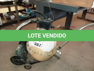 LOTE 287 - 01 BOMBA PARA PISCINA COM FILTRO. (NO ESTADO) ATENÇÃO! FAZER A VISITAÇÃO ANTES DE ARREMATAR, NÃO SABEMOS SE FUNCIONA. LEILÃO NÃO TEM GARANTIA E NEM DEVOLUÇÃO, SUJEITO A POSSÍVEIS AVARIAS VISÍVEIS/OCULTAS E/OU AUSÊNCIA DE COMPONENTES.