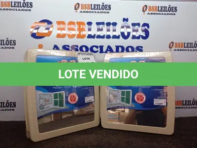 LOTE 408 - 02 ARMÁRIOS  PLAST EMB 34X37X10CM BEGE HERC. (NO ESTADO) ATENÇÃO! FAZER A VISITAÇÃO ANTES DE ARREMATAR, NÃO SABEMOS SE FUNCIONA. LEILÃO NÃO TEM GARANTIA E NEM DEVOLUÇÃO, SUJEITO A POSSÍVEIS AVARIAS VISÍVEIS/OCULTAS E/OU AUSÊNCIA DE COMPONENTES.