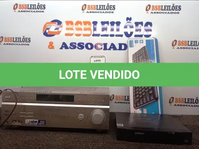 LOTE 463 - 01 RECEIVER SONY STEREO STR-K870P, 01 SUCATA DE DVR E 01 TECLADO. (NO ESTADO) ATENÇÃO! FAZER A VISITAÇÃO ANTES DE ARREMATAR, NÃO SABEMOS SE FUNCIONA. LEILÃO NÃO TEM GARANTIA E NEM DEVOLUÇÃO, SUJEITO A POSSÍVEIS AVARIAS VISÍVEIS/OCULTAS E/OU AUSÊNCIA DE COMPONENTES.