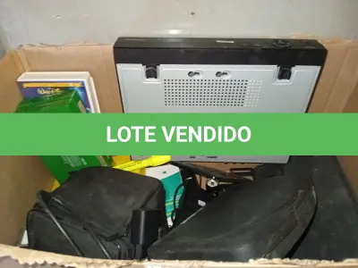 LOTE 259 - 02 SUCATAS DVRS E ELETRÔNICOS DIVERSOS. (NO ESTADO) ATENÇÃO! FAZER A VISITAÇÃO ANTES DE ARREMATAR, NÃO SABEMOS SE FUNCIONA. LEILÃO NÃO TEM GARANTIA E NEM DEVOLUÇÃO, SUJEITO A POSSÍVEIS AVARIAS VISÍVEIS/OCULTAS E/OU AUSÊNCIA DE COMPONENTES.