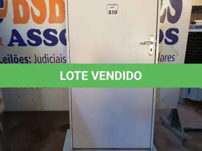 LOTE 510 - 01 PORTA DURAPLAC BRANCA APD 085X215 DIR REQ12 HAIALA NOVO. (NO ESTADO) ATENÇÃO! FAZER A VISITAÇÃO ANTES DE ARREMATAR, NÃO SABEMOS SE FUNCIONA. LEILÃO NÃO TEM GARANTIA E NEM DEVOLUÇÃO, SUJEITO A POSSÍVEIS AVARIAS VISÍVEIS/OCULTAS E/OU AUSÊNCIA DE COMPONENTES.