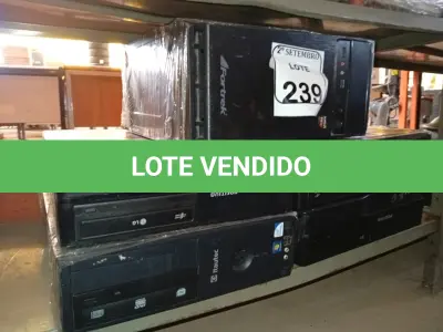 LOTE 239 - 05 GABINETES VAZIOS MARCAS E MODELOS DIVERSOS. (NO ESTADO) ATENÇÃO! FAZER A VISITAÇÃO ANTES DE ARREMATAR, NÃO SABEMOS SE FUNCIONA. LEILÃO NÃO TEM GARANTIA E NEM DEVOLUÇÃO, SUJEITO A POSSÍVEIS AVARIAS VISÍVEIS/OCULTAS E/OU AUSÊNCIA DE COMPONENTES.