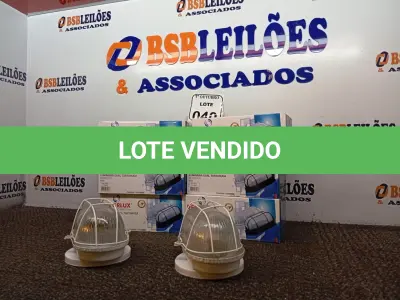 LOTE 040 - 08 LUMINÁRIAS OVAIS TARTARUGA. (NO ESTADO) ATENÇÃO! FAZER A VISITAÇÃO ANTES DE ARREMATAR, NÃO SABEMOS SE FUNCIONA. LEILÃO NÃO TEM GARANTIA E NEM DEVOLUÇÃO, SUJEITO A POSSÍVEIS AVARIAS VISÍVEIS/OCULTAS E/OU AUSÊNCIA DE COMPONENTES.