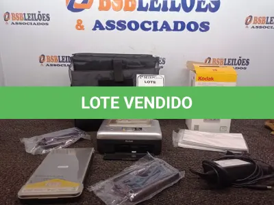 LOTE 200 - 01 IMPRESSORA FOTOGRÁFICA KODAK EASY SHARE PRINTER DOCK. (NO ESTADO) ATENÇÃO! FAZER A VISITAÇÃO ANTES DE ARREMATAR, NÃO SABEMOS SE FUNCIONA. LEILÃO NÃO TEM GARANTIA E NEM DEVOLUÇÃO, SUJEITO A POSSÍVEIS AVARIAS VISÍVEIS/OCULTAS E/OU AUSÊNCIA DE COMPONENTES.