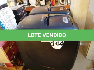 LOTE 144 - 02 FRAGMENTADORAS DE PAPEL REXEL. (NO ESTADO) ATENÇÃO! FAZER A VISITAÇÃO ANTES DE ARREMATAR, NÃO SABEMOS SE FUNCIONA. LEILÃO NÃO TEM GARANTIA E NEM DEVOLUÇÃO, SUJEITO A POSSÍVEIS AVARIAS VISÍVEIS/OCULTAS E/OU AUSÊNCIA DE COMPONENTES.