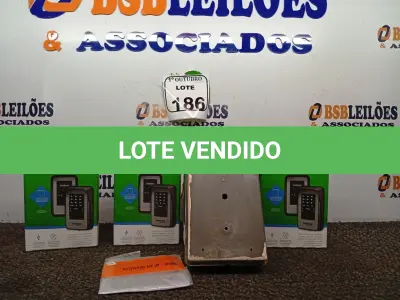LOTE 186 - 04 APARELHOS DE INTERFONES. (NO ESTADO) ATENÇÃO! FAZER A VISITAÇÃO ANTES DE ARREMATAR, NÃO SABEMOS SE FUNCIONA. LEILÃO NÃO TEM GARANTIA E NEM DEVOLUÇÃO, SUJEITO A POSSÍVEIS AVARIAS VISÍVEIS/OCULTAS E/OU AUSÊNCIA DE COMPONENTES.
