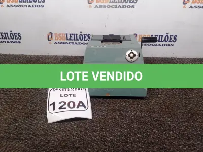 LOTE 120 - 01 CALCULADORA ANTIGA OLIVETTI. (NO ESTADO) ATENÇÃO! FAZER A VISITAÇÃO ANTES DE ARREMATAR, NÃO SABEMOS SE FUNCIONA. LEILÃO NÃO TEM GARANTIA E NEM DEVOLUÇÃO, SUJEITO A POSSÍVEIS AVARIAS VISÍVEIS/OCULTAS E/OU AUSÊNCIA DE COMPONENTES.
